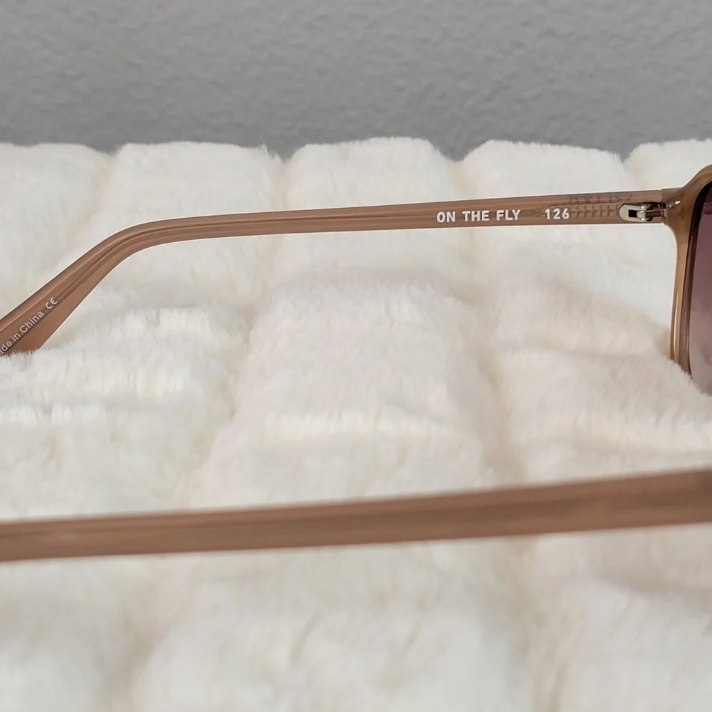 QUAY // ltd ed retro-chic plastic oat frame brown fade lens aviators jlo - Picture 16 of 16